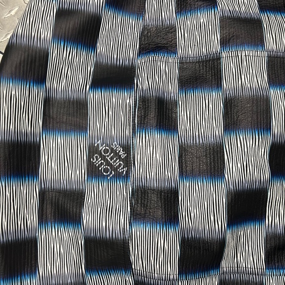 BRAND NEW! Men’s Louis Vuitton Damier leather jacket. - Picture 5 of 6